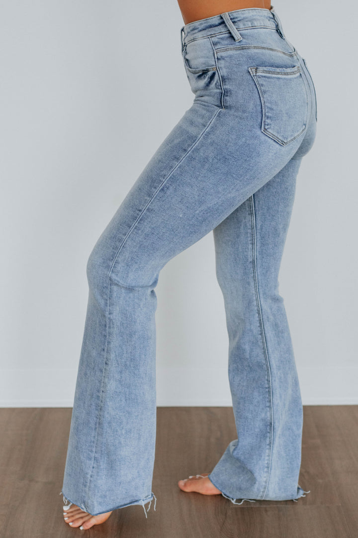 Arya Risen Jeans - Light Wash