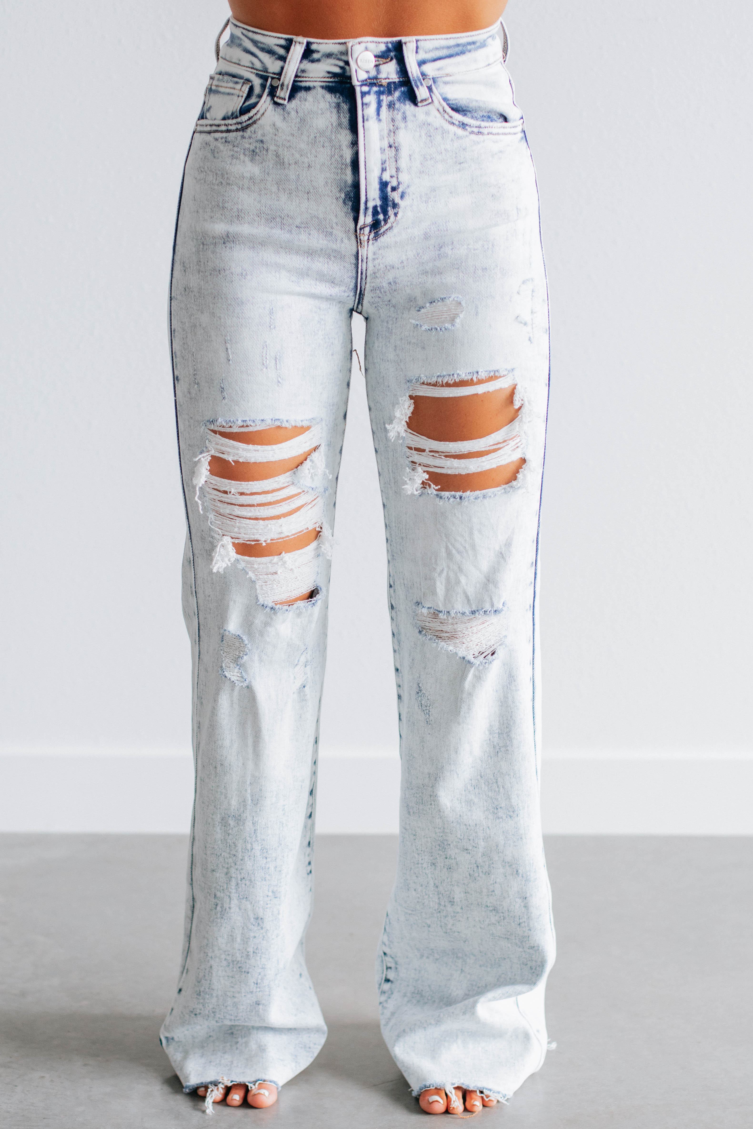 NWT Free People Distressed/ripped Rose Gold Painted High-rise Jeans. shops Size 27.