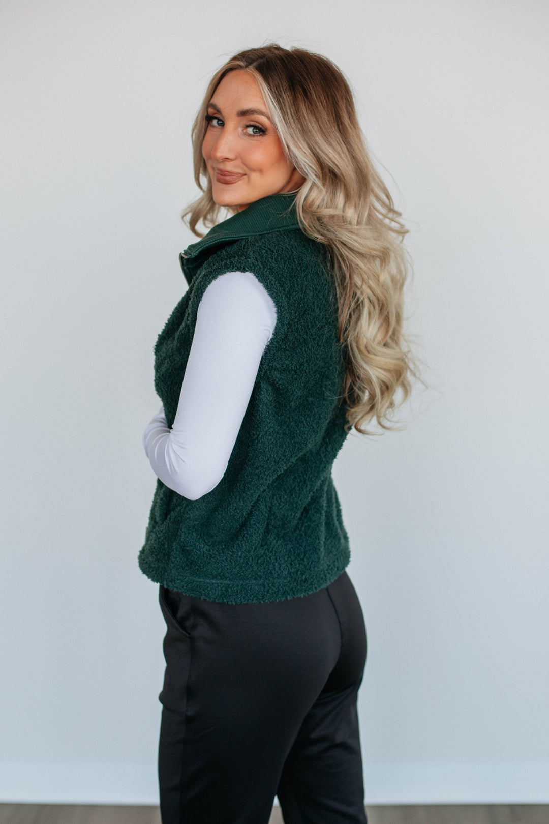 Cove Sherpa Vest - Jungle Green