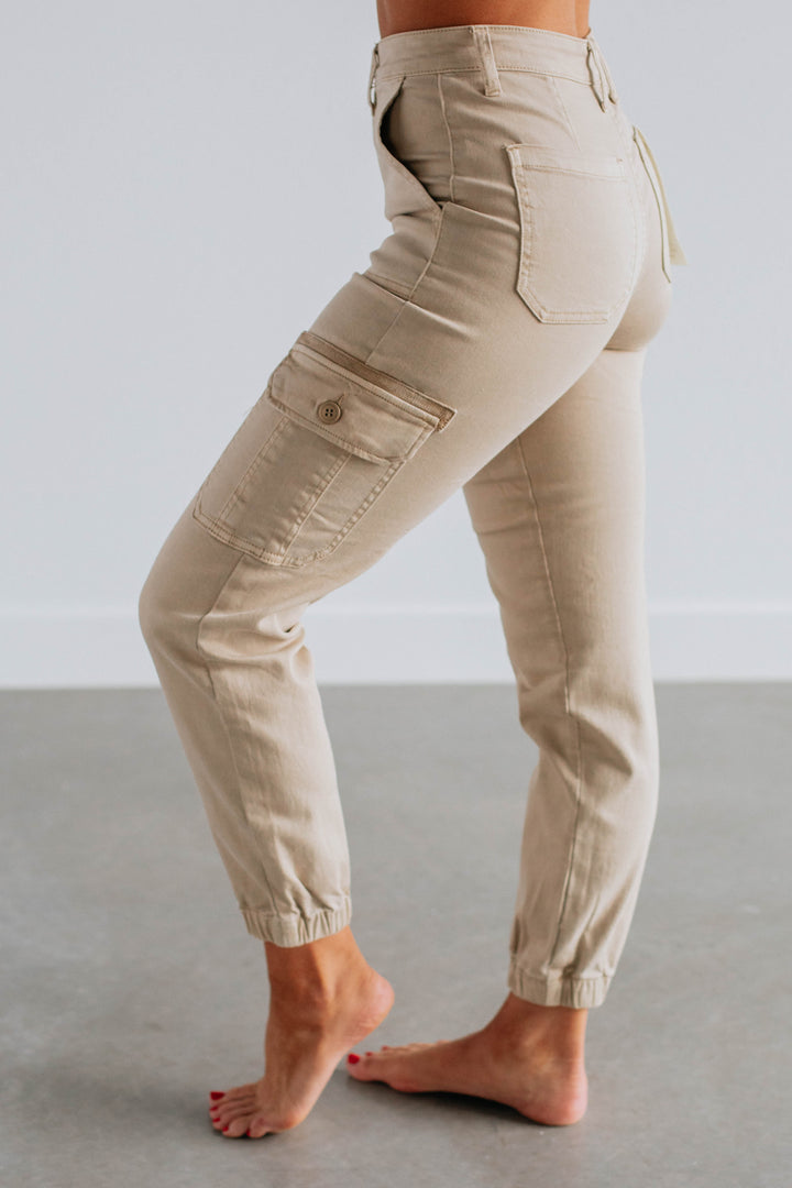 Jadia Risen Cargo Pants - Stone