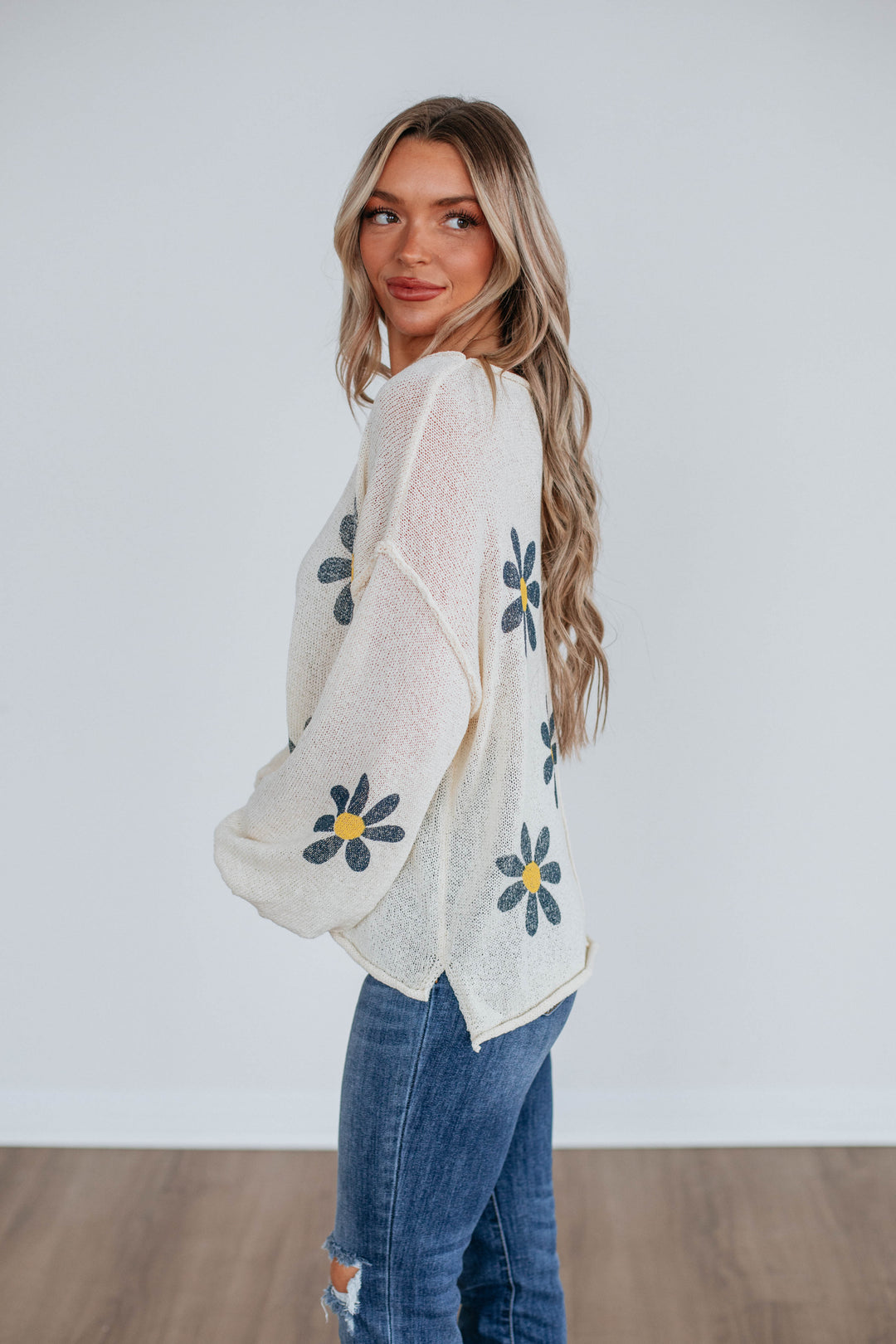 Kaelie Floral Sweater - Cream