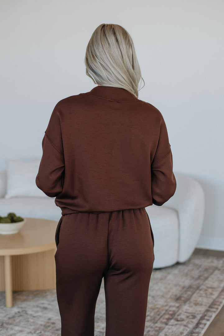 Leave Me To Lounge Pullover - Espresso