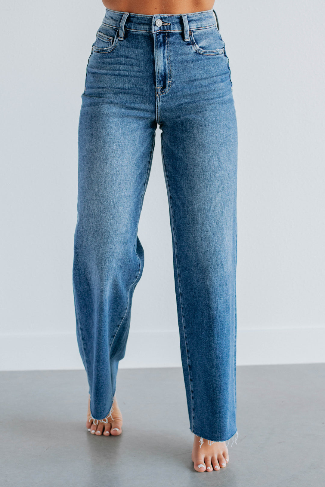 Logan Hidden Jeans - Medium Wash