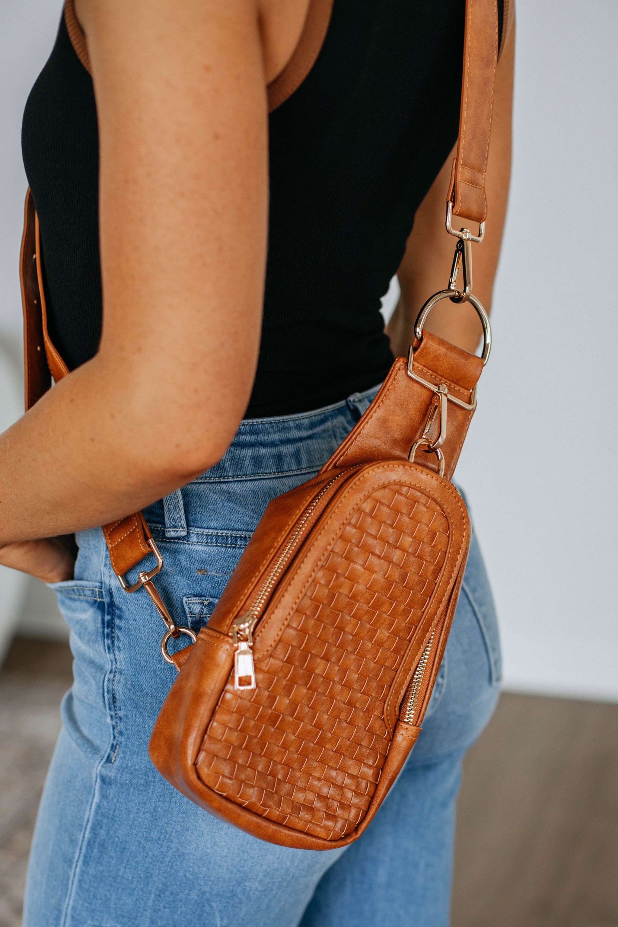 Mattie Crossbody Bag - Cognac