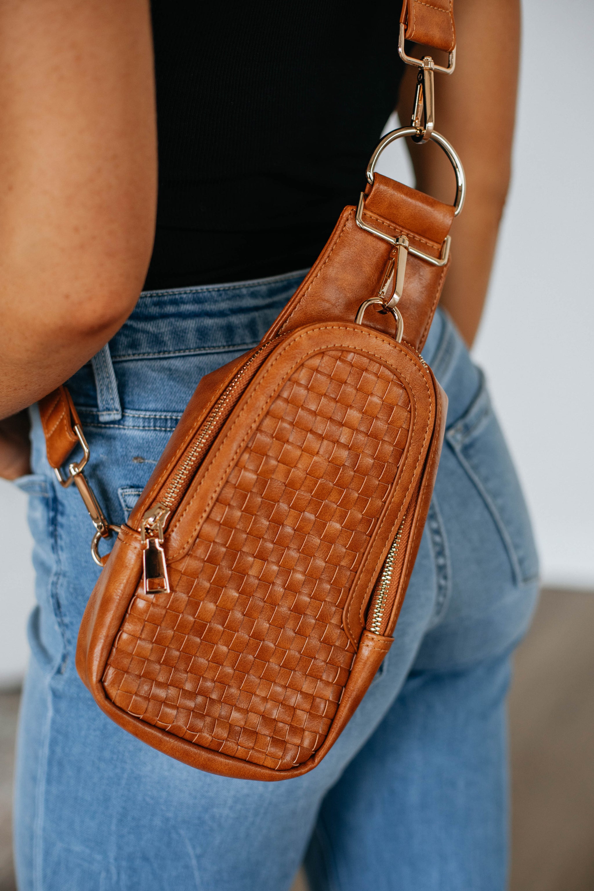 Mattie Crossbody Bag - Cognac