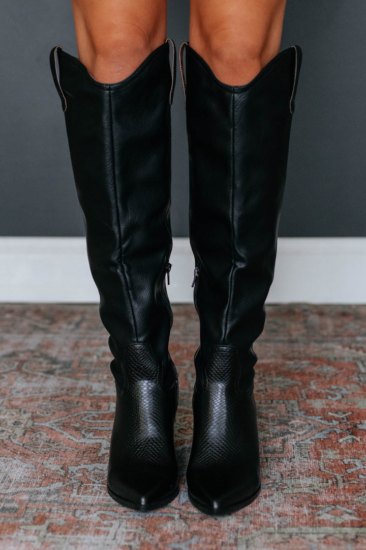 No Comparison Boots - Black