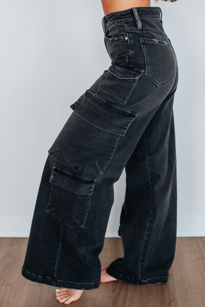 Nori Hidden Cargo Jeans - Vintage Black