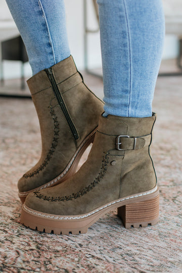 Playing By Your Rules Boots - Khaki