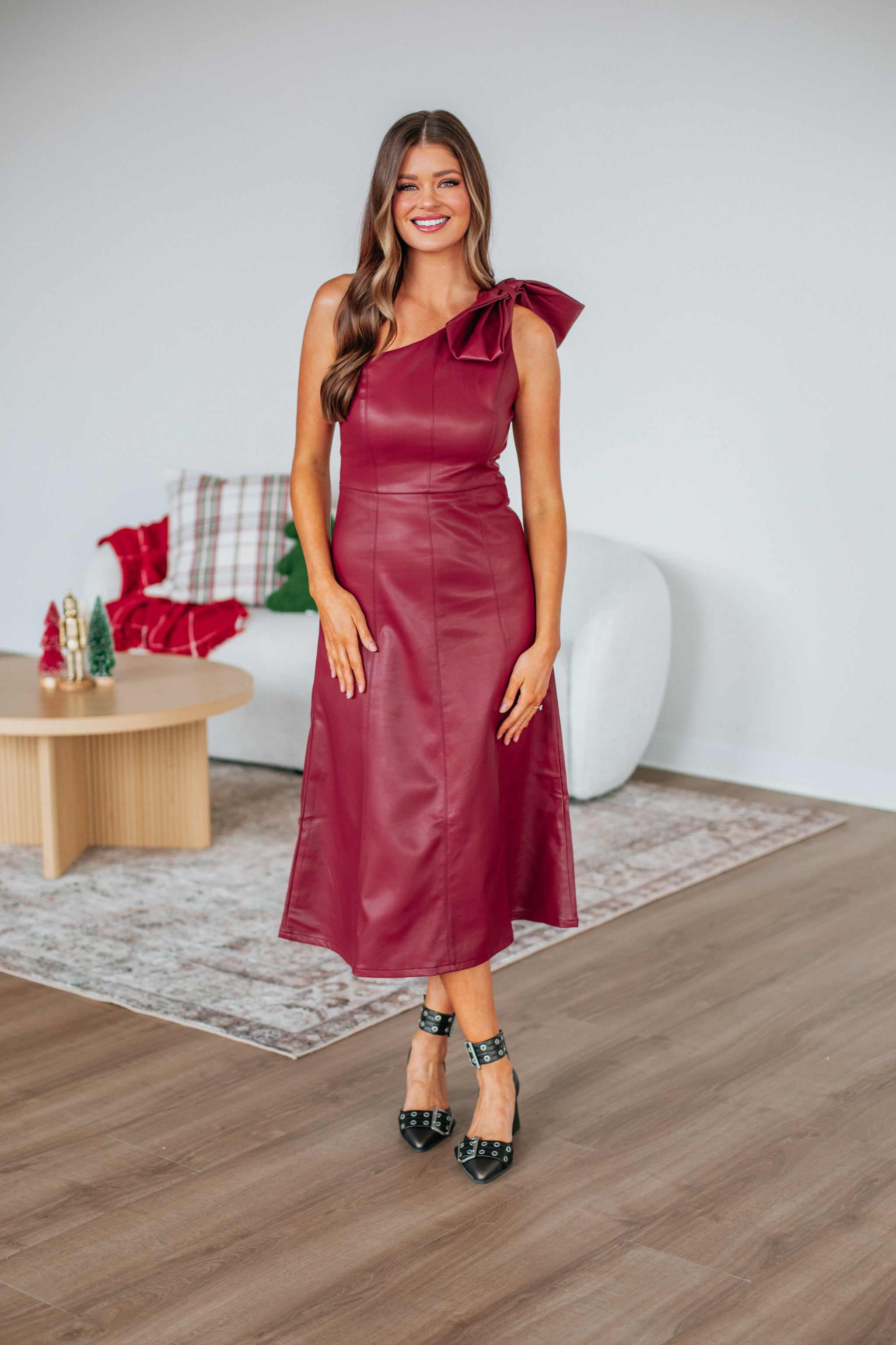 Ready To Pose Leather Dress - Scarlet