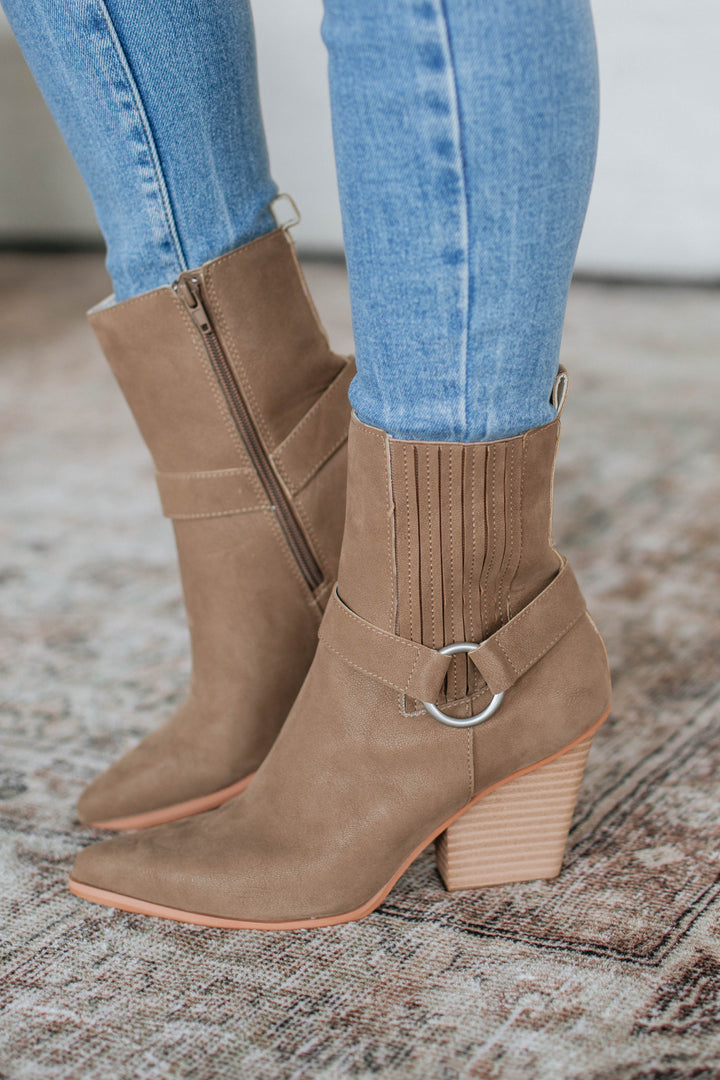 Reckless Attitude Boots - Dark Taupe