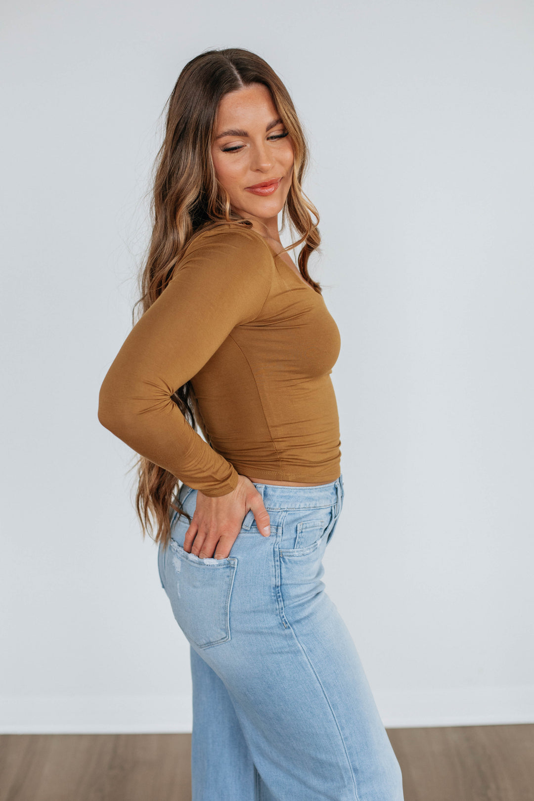 Shayla Basic Top - Camel