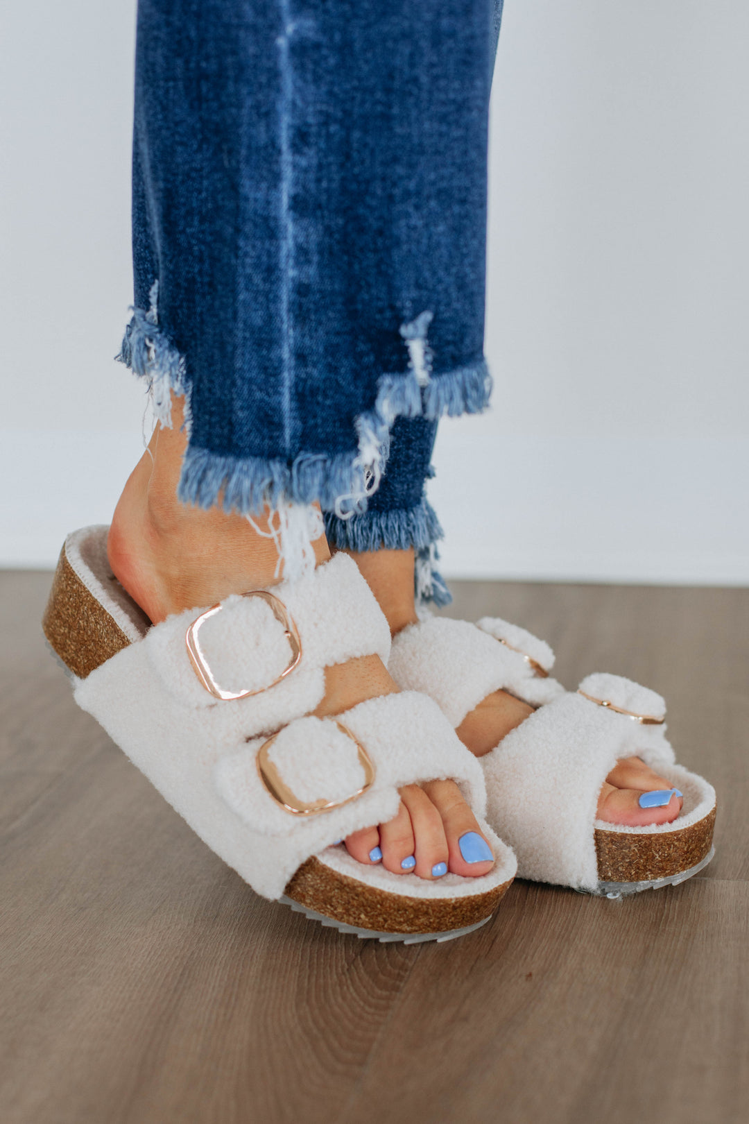 Simply Thriving Sherpa Sandals - Natural