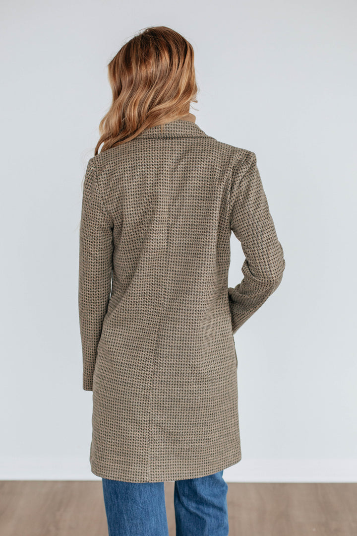 Staying Stylish Houndstooth Coat