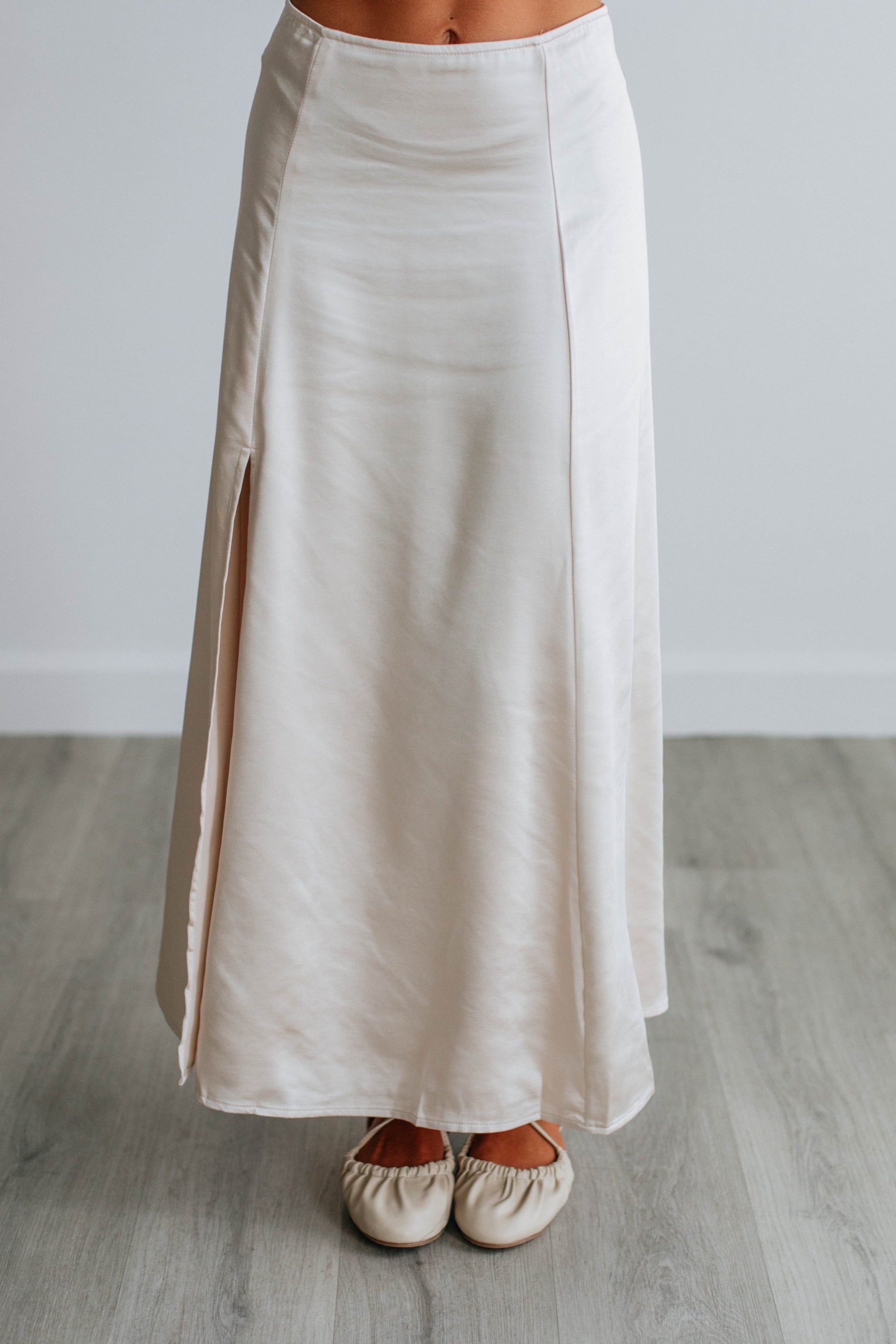 Valencia Satin Skirt - Champagne