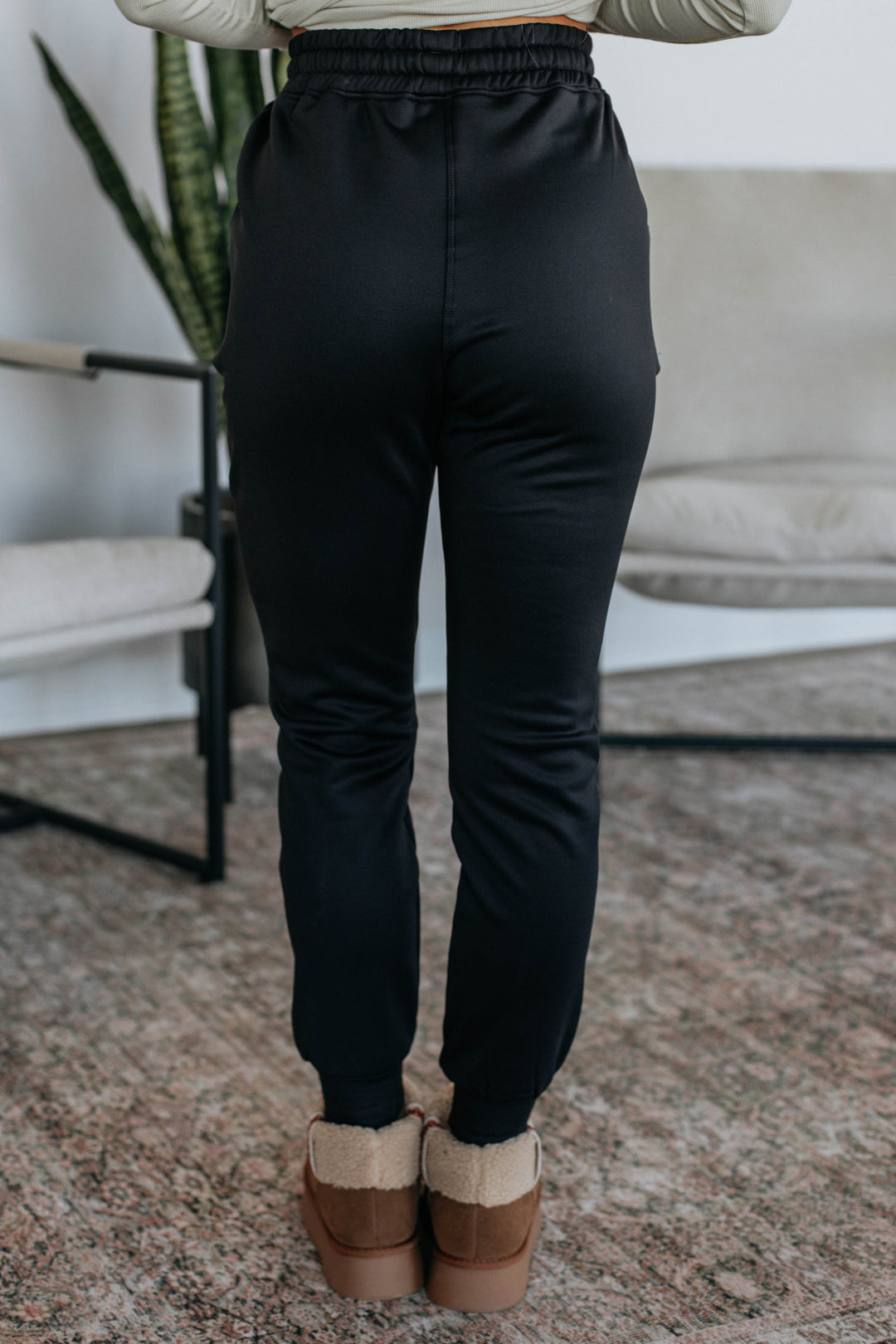 Zealand Lounge Joggers - Black